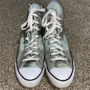 green tie dye converse size men’s 9.5 / women’s 11.5